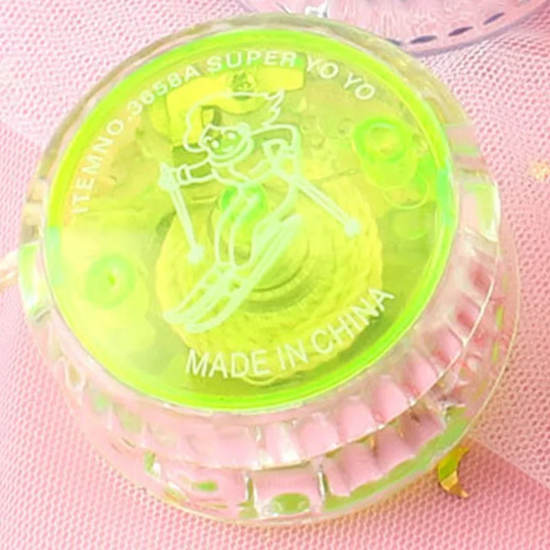New LED Flashing Yoyo Classic Kids Toys Magic Yoyo Spin Plastic Bearing with Spinning String Toys for Children