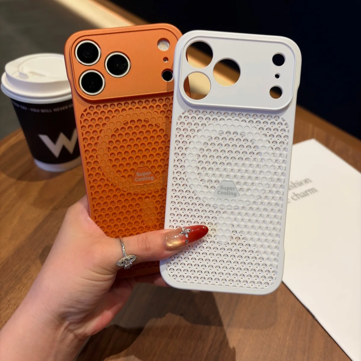 Honeycomb Magnetic Cooling Case with Heat Dissipation and Slim Frameless Design