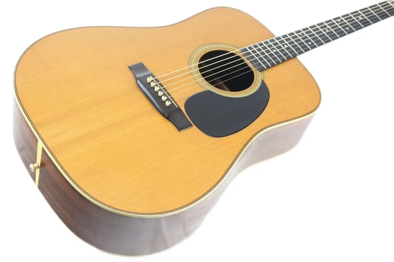 

HD-28 Acoustic guitar F/S as same of the pictures