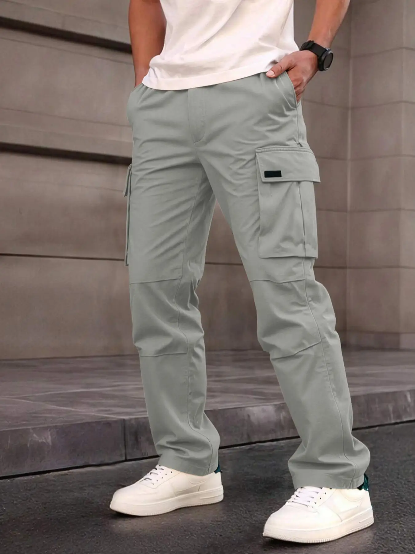 Einfarbige Cargohose für Herren mit Pattentasche, Kordelzug am Bund, reguläre Passform, lässige Hose mit geradem Bein für den Alltag – Detail 27