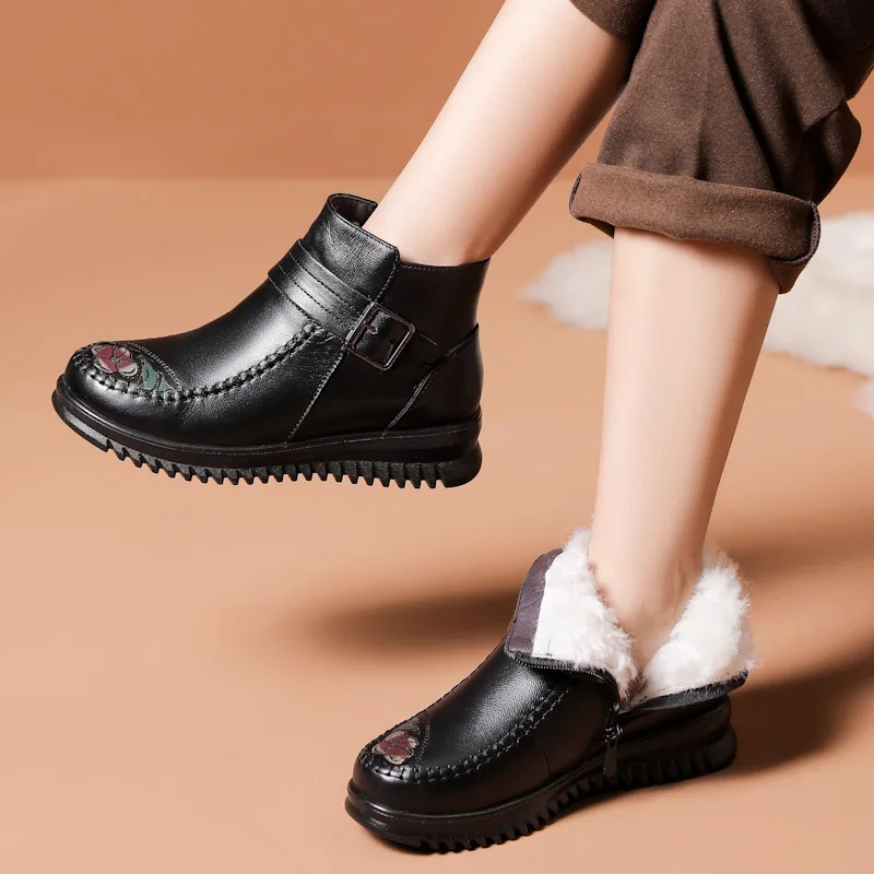 Women Snow Boots Winter Genuine Leather Flat Ankle Boots Female Thick Plush Warm Snow Boots Mother Waterproof Non-slip Booties