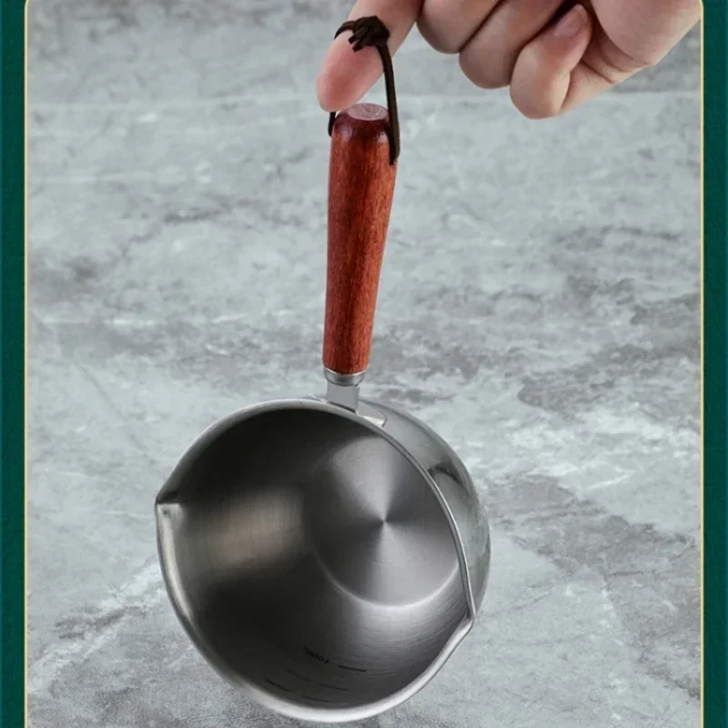 Stainless Steel Mini Oil Pot with Wooden Handle for Cooking