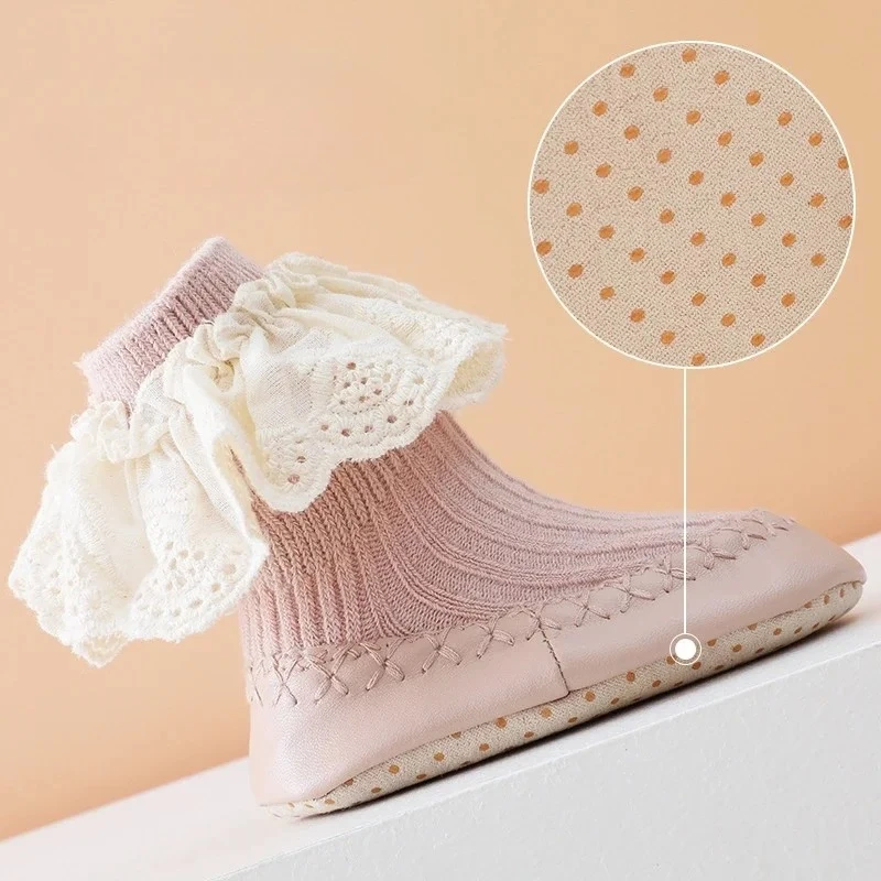 New Baby Ruffle Socks with Rubber Soles Infant Sock Newborn Autumn Children Floor Lace Flowers Shoes Anti Slip Soft Sole Sock