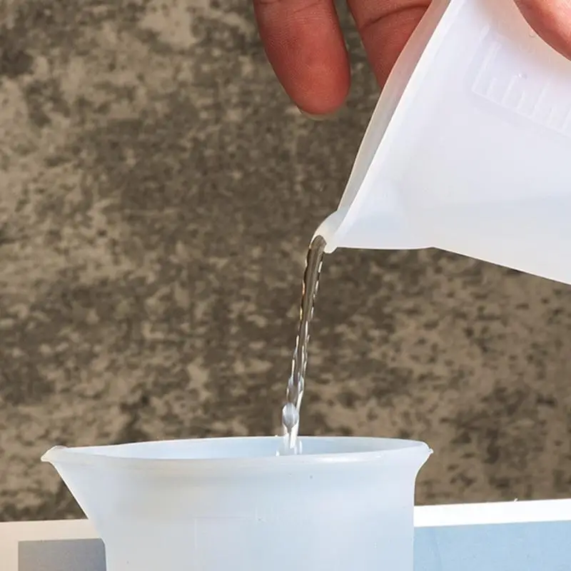 Y08A 100ml Non-Stick Silicone Cup Epoxy Resin Mixed Measuring Cup Accessories Gadgets