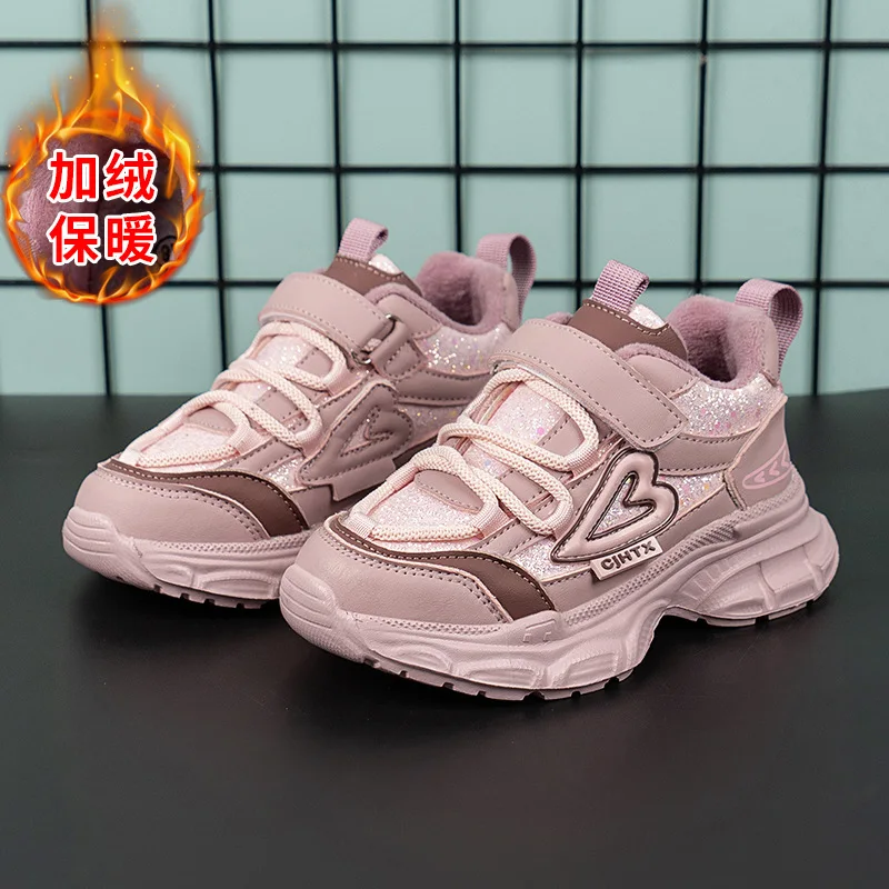 

Girls' Sports Shoes Autumn and Winter New Baby Velvet Two Cotton Warm Shoes Non-Slip Dad Shoes Soft Bottom Lightweight Big Cotto