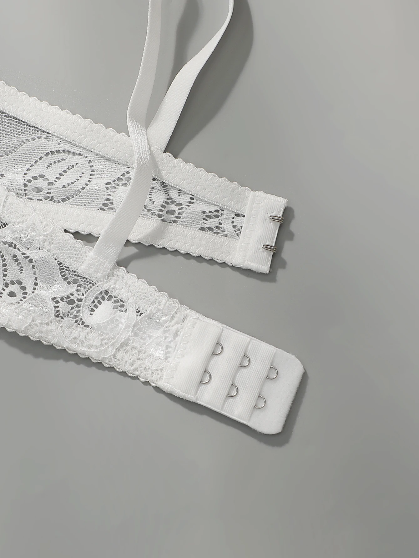 String dentelle assorti