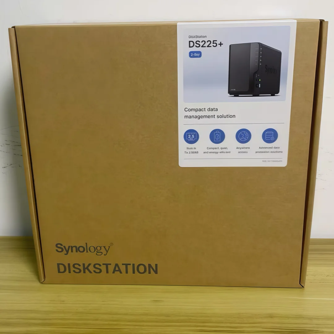 시놀로지 DS225+ 2베이 디스크스테이션 NAS 인클로저 2GB DDR4 RAM (디스크 미포함)