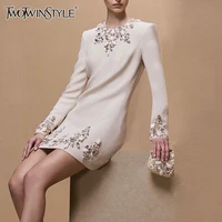 فستان مشكوك 1