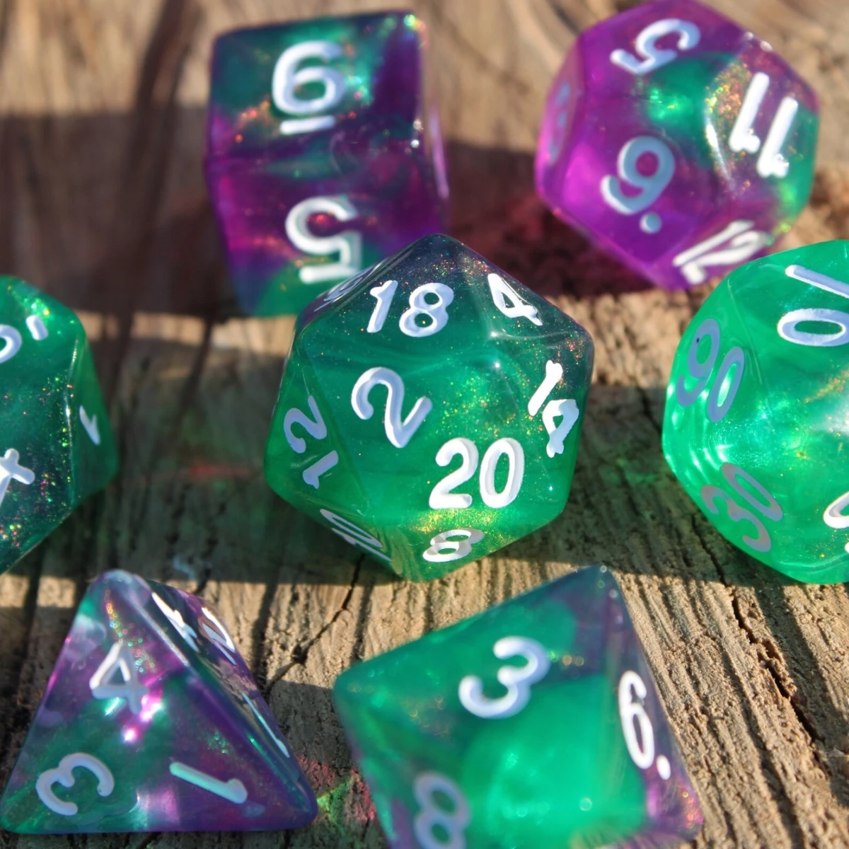 7Pcs/Set Green and Purple Starry Sky Dice for DND Dungeons and Dragons Table Games D&D RPG Tabletop Roleplaying