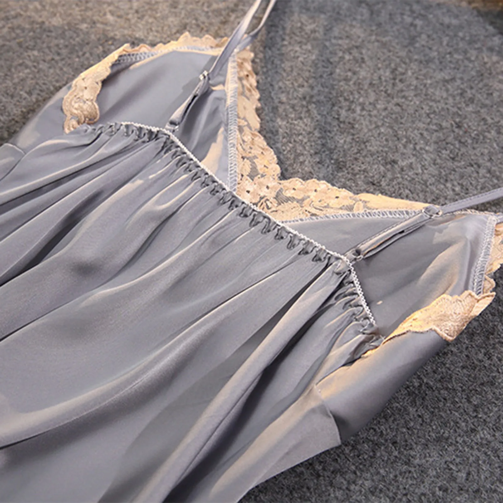 Women Sleepwear Satin Lace Robe Nightdress Ladies Sexy Lingerie Nightgown Dresses Sleepshirts Homewear Slit Chest Pad Pajamas