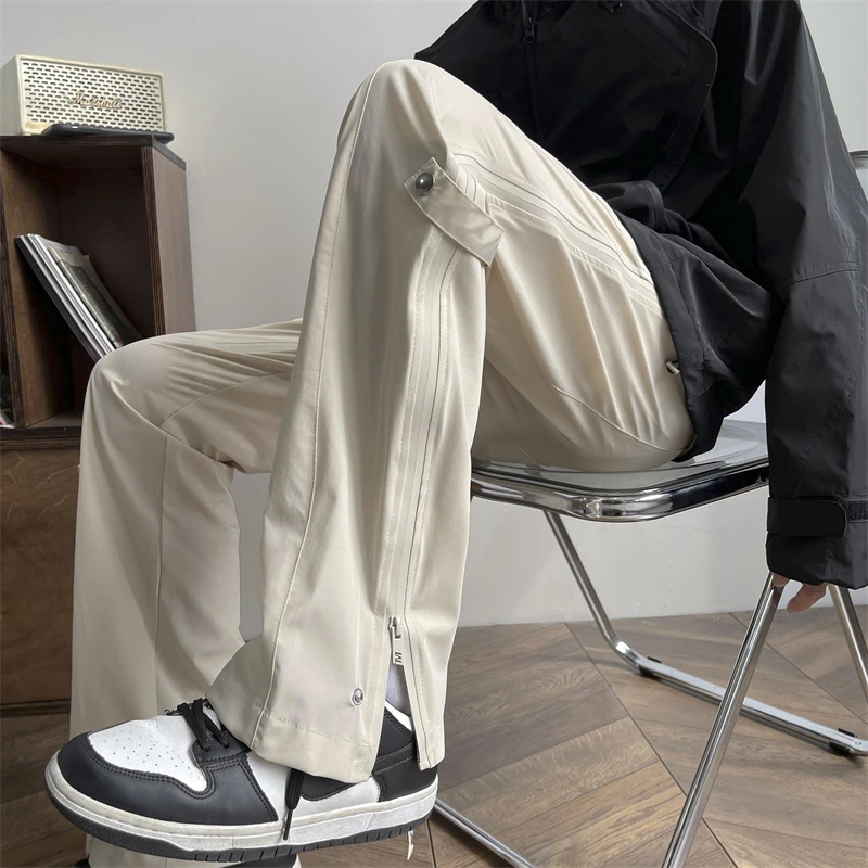 

Trendy Brand Men Black Zipper Design Slit Slightly Flared Pants Vertical Feeling Straight Casual Pants Retro Trousers H90
