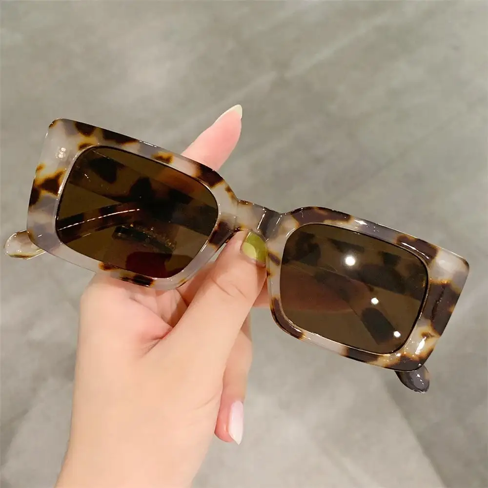 Vintage Square Sunglasses Retro Women's Leopard Sun Glasses Female UV400 Protection Sunglasses Rectangle Shades Driving Glasses