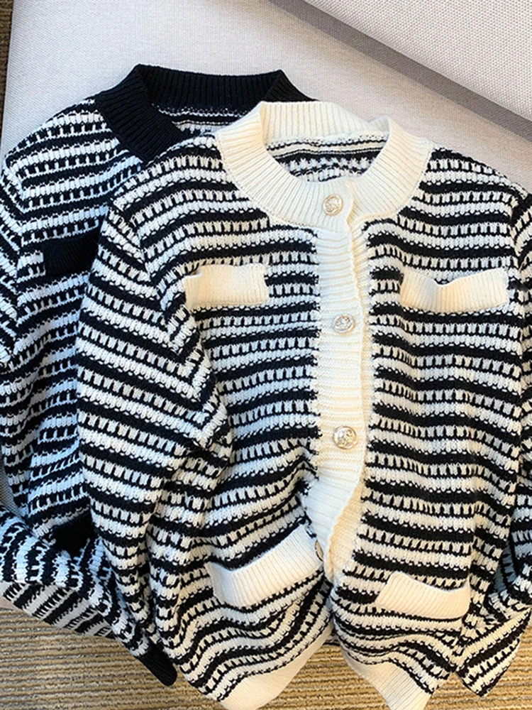 

Женский вязаный кардиган на пуговицах, с длинным рукавом