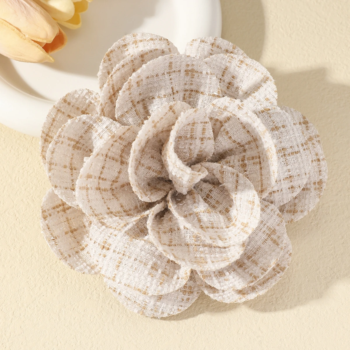 15CM Handmade Fabric Rose Flower Brooches Stylish Striped Floral Pin Brooch for Women Luxury Exaggerated Party Jewelry Accessory