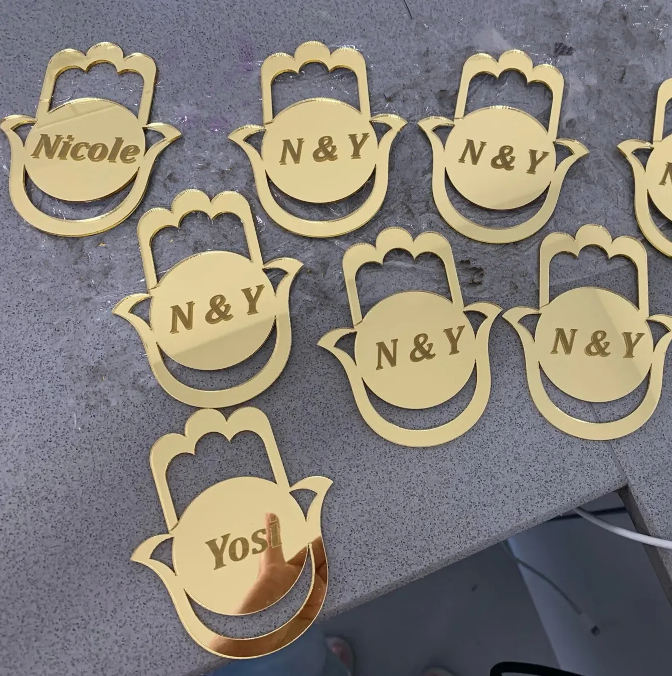 10Pcs Wedding Blessing Card Laser Cut Hasma Mirror Gold Custom Names Place Card Design Hebrew Bar Mitzvah Birthday Party Gift