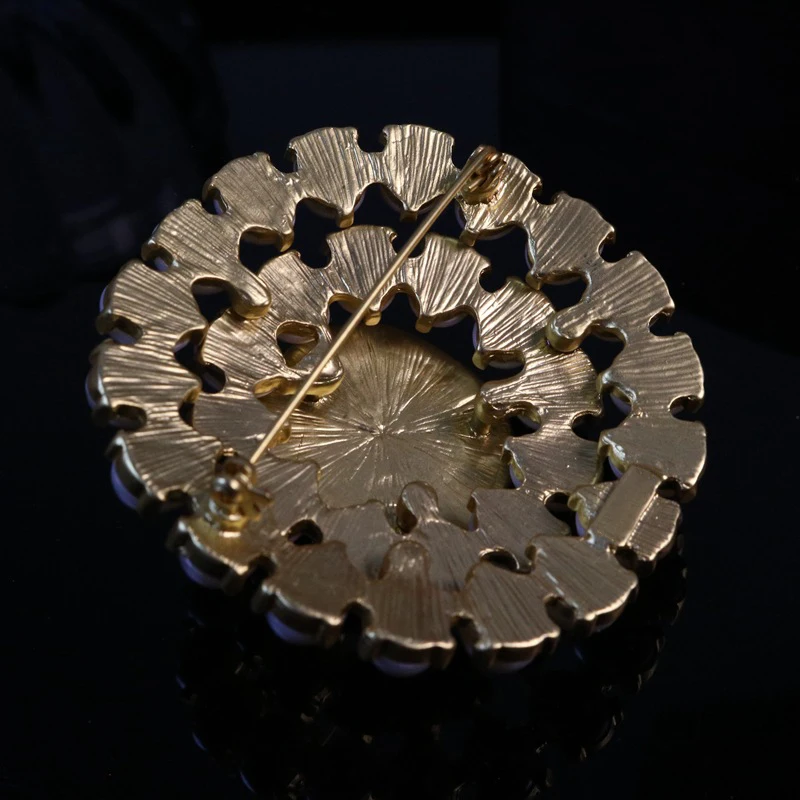 Vintage Geometric Garnet Pearl Brooch Women's Jewelry Party Jewelry Accessories