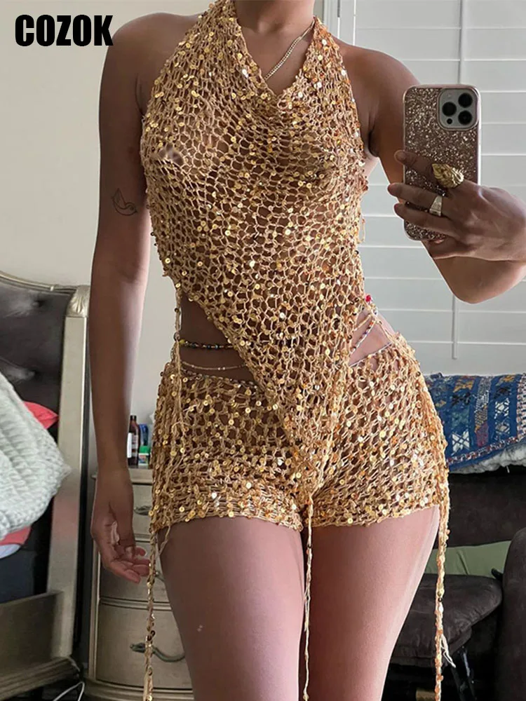 

Женский трикотажный комплект из двух предметов, топ без рукавов на завязках с капюшоном и мини-шорты, летний женский костюм с блестками, 2023