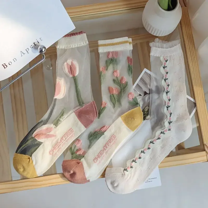 Ultradünne transparente Kristallseidensocken Damenmode Sommer Harajuku Crew Socken Retro Blume Streetwear elastische lange Socken