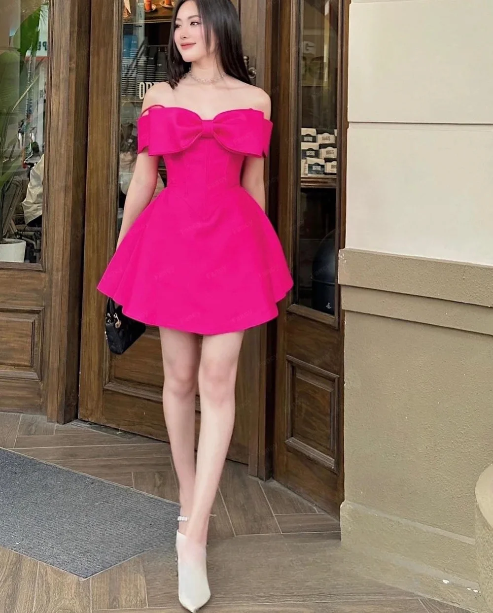 Fashion Short Off the Shoulder Satin Cocktail Dresses Short Sleeves with Bow A Line Above Knee Length Robe De Mari&eacute;e