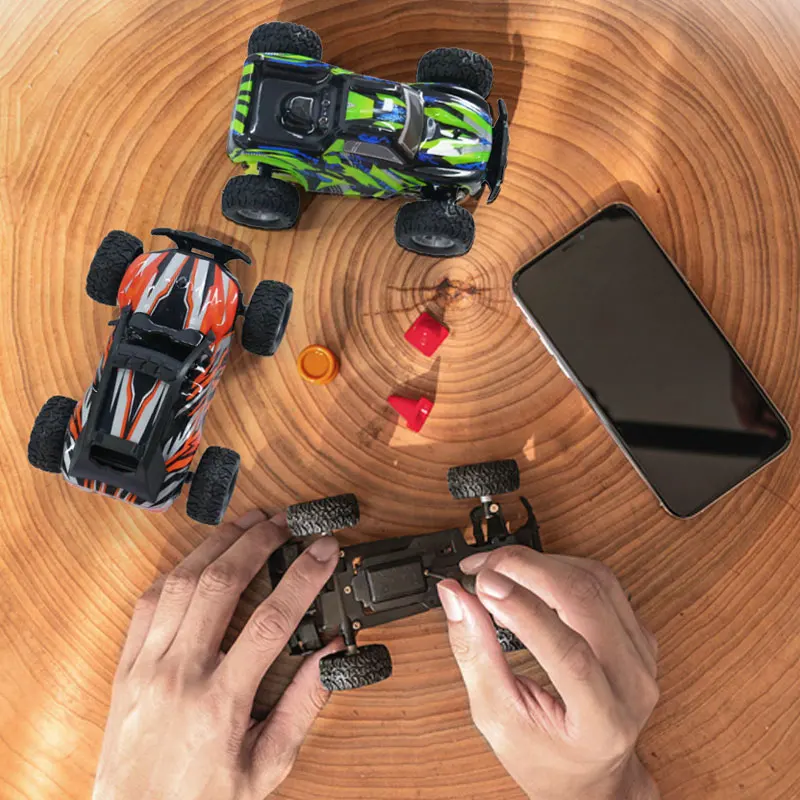 Voiture RC 4WD 1:16 Tout Terrain 35km/h 2.4GHz Radiocommandée