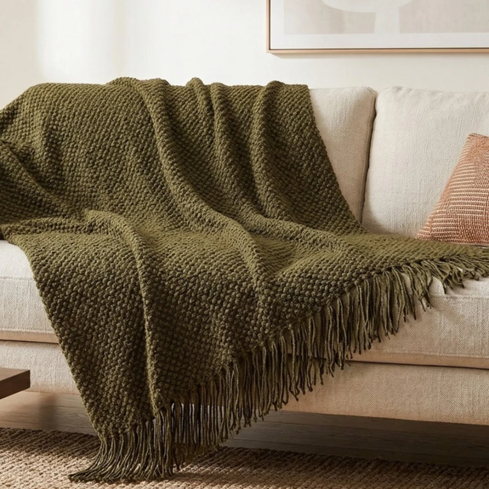 1pc Nordic Style Solid Color Corn Pattern Knitted Fringed Small Throw Blanket, Sofa Blanket, Comfortable Mesh, Soft and Warm
