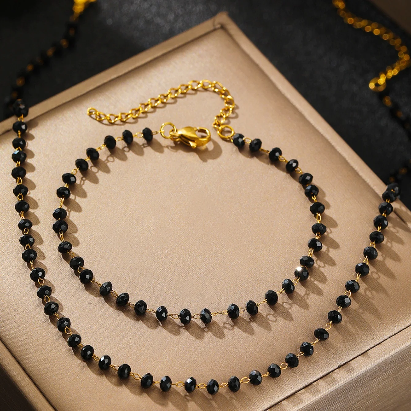 Elegant Black Imitation Pearl Jewelry Set – 2-Piece Collection