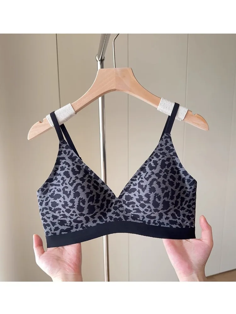 MOYISU Seamless Push-Up Bra Women Small Chest Enhancer Wireless Anti-Sag Leopard Print Thin Cup Lightweight Sun Comfort Allure 6
