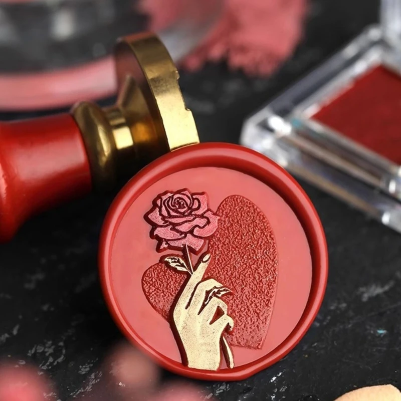 Metallic Lustre Wax Finish for Decorative Sealing and Envelope Art