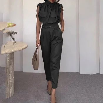 طقم مرقع بياقة مدورة، وبنطال كارغو بجزء علوي من الصوف 8