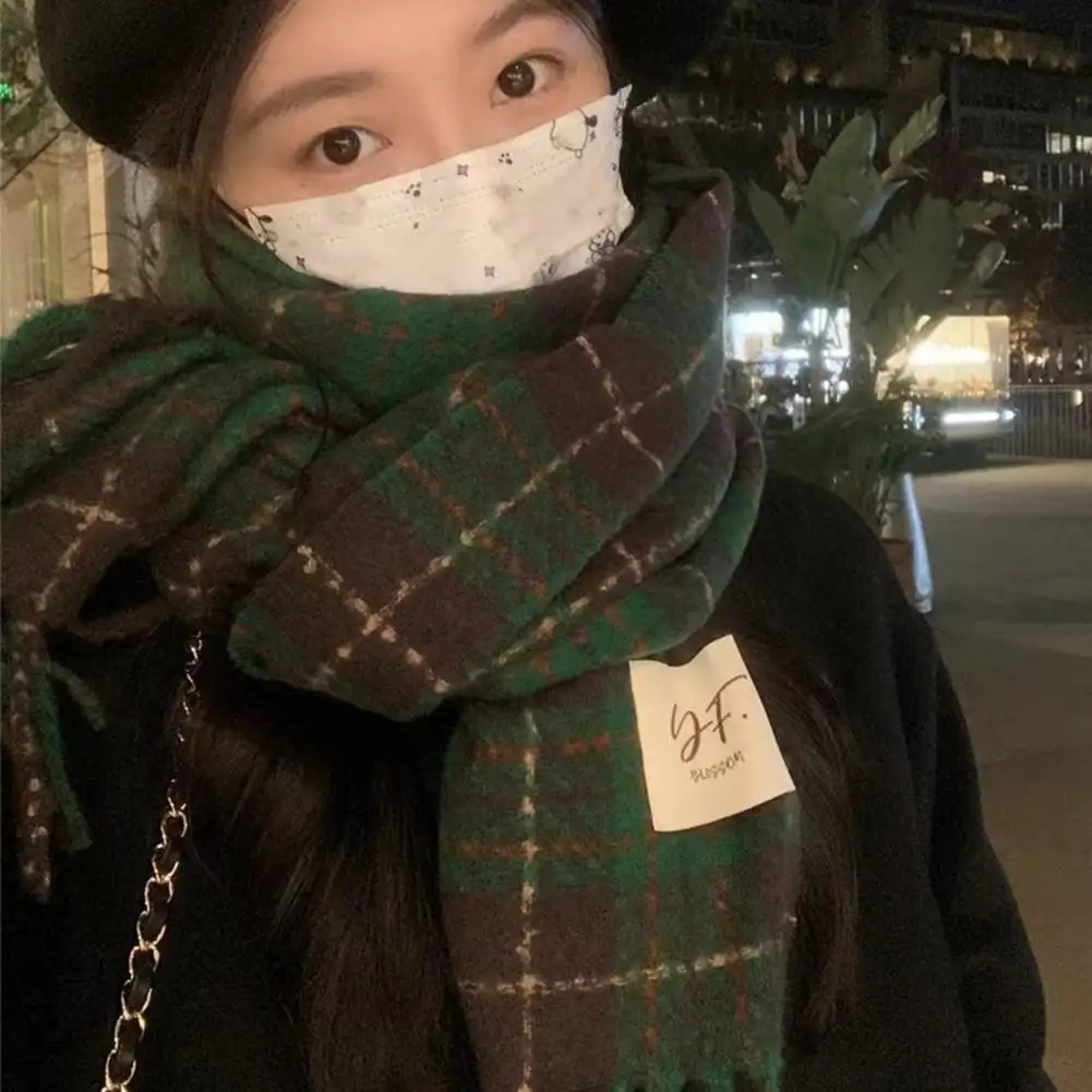 Рисунок 3 - Элегантный шарф в стиле ретро с