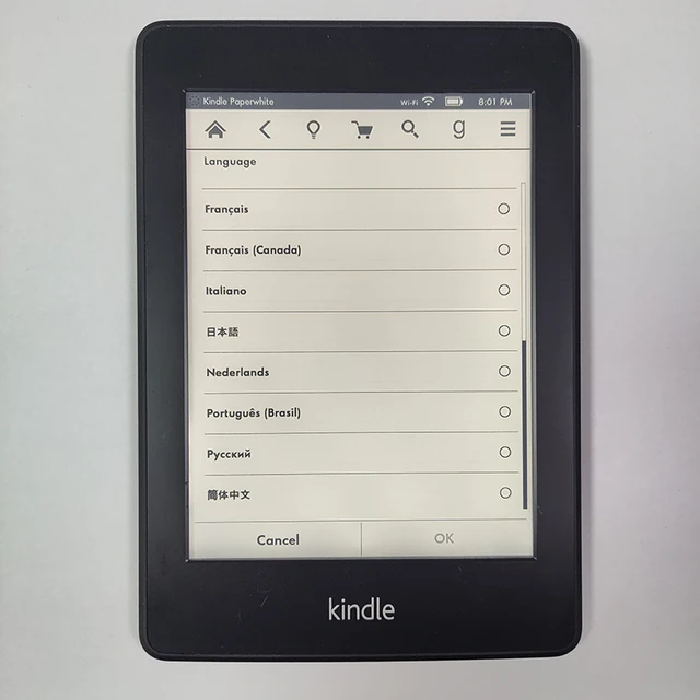 눈의 피로를 최소화하고 편안한 책 읽기 경험을 제공하는 6인치 잉크 터치스크린과 내장 백라이트