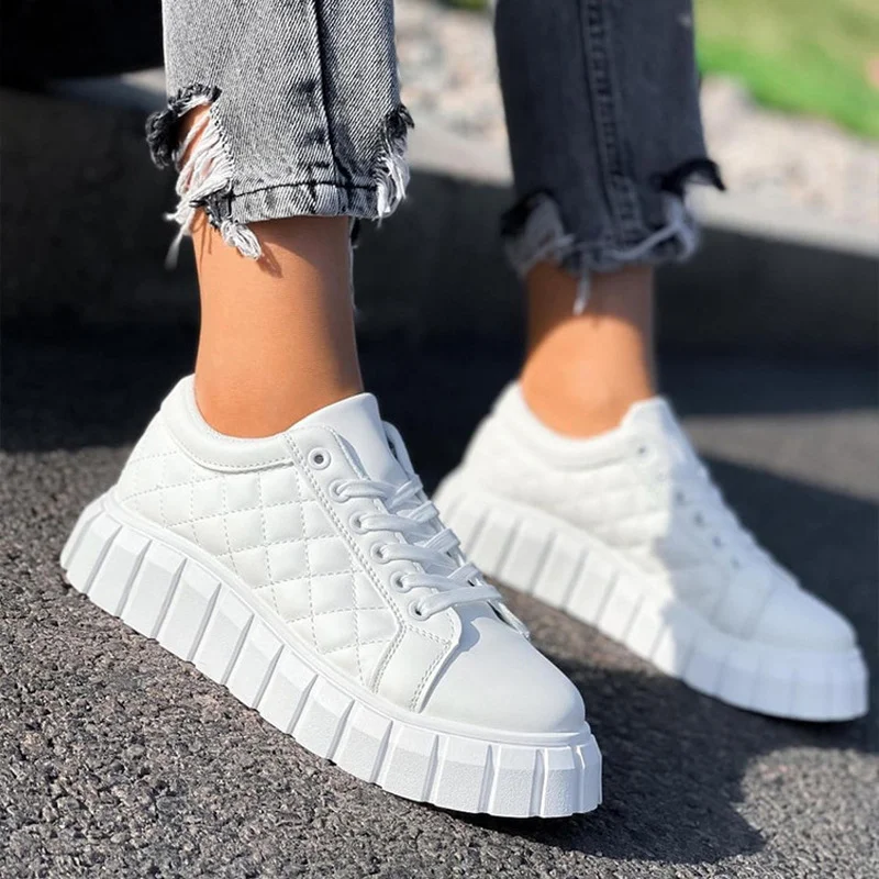 

Woman Vulcanized Shoes Fashion Sneakers Lace-up Casual Platform Flat Shoes Female Flats Ladies Casual Loafers New Promotion