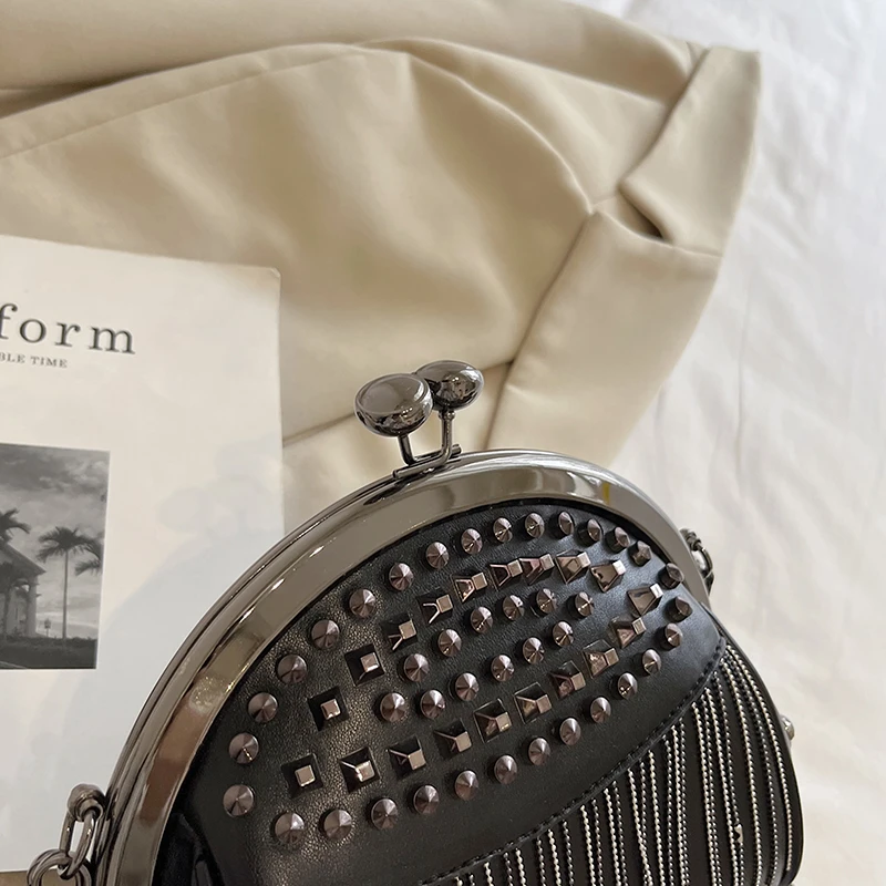 Fashion Rivet Tassels Leather Women Tote Bag Designer Shells Shoulder Crossbody Bags Chain Laidies Handbags Female Messenger Sac