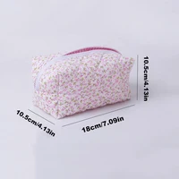 Storage Organizer Floral Puffy Quilted Makeup Bag Flower Printed Cosmetic Pouch Large Travel Cosmetic Bag Makeup Accessory 2