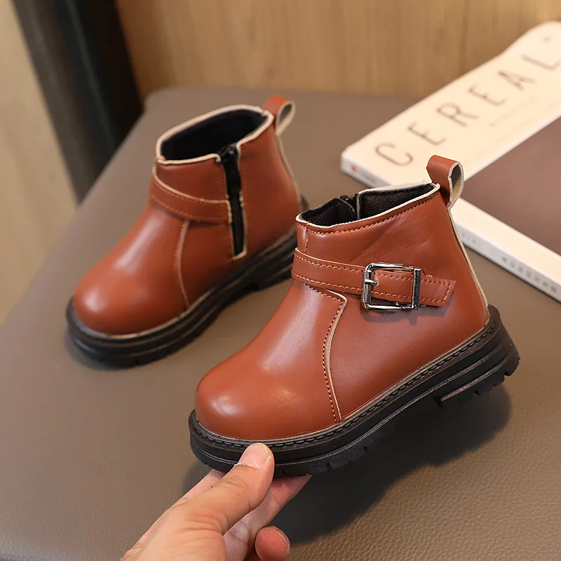 

Autumn Winter New Children's Lacquer Anti Slip Low Barrel Warm Single Boot Girl Fashion Side Zipper Soft Sole Casual Leather