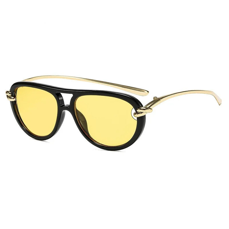 Chic Oversized Aviator Sunglasses for Everyday Style and Sun Protection