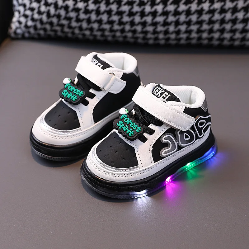 2024 Spring and Autumn New Boys Flashing Shoes Girls Sneaker Children\'s Skate Shoes Casual