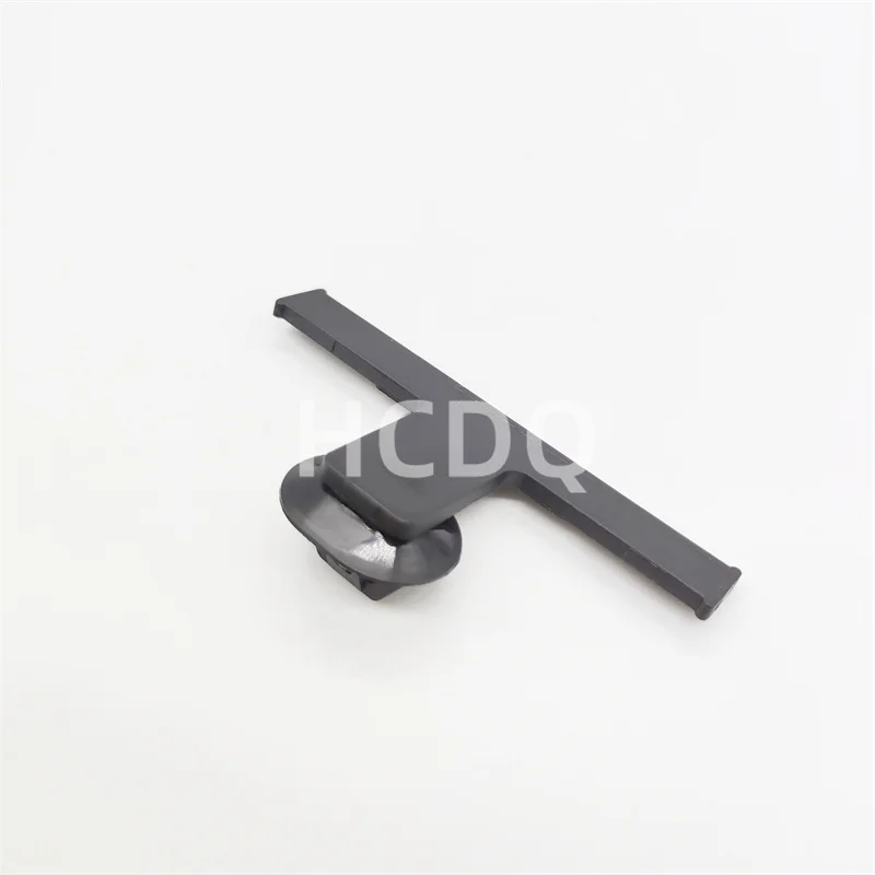 Automotive sheet metal hole aircraft buckle accessories