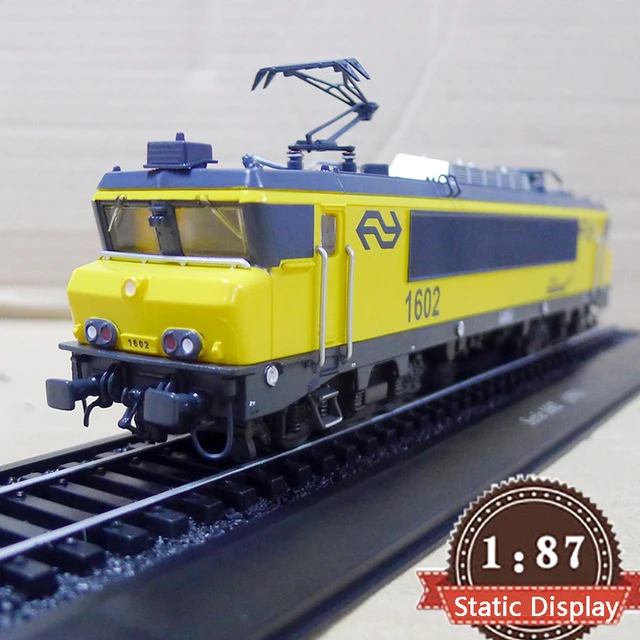 Modèle de train sur rail électrique jaune moulé sous pression