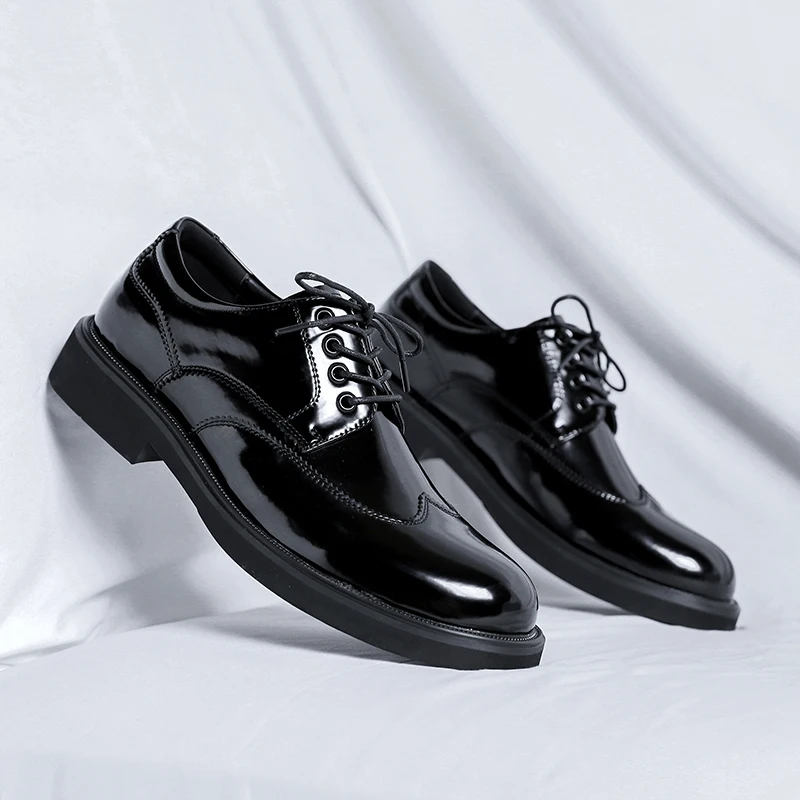 Autumn Trending Classic Men Dress Shoes for Men Oxfords Patent Leather Shoes Lace Up Formal Black Leather Wedding Party