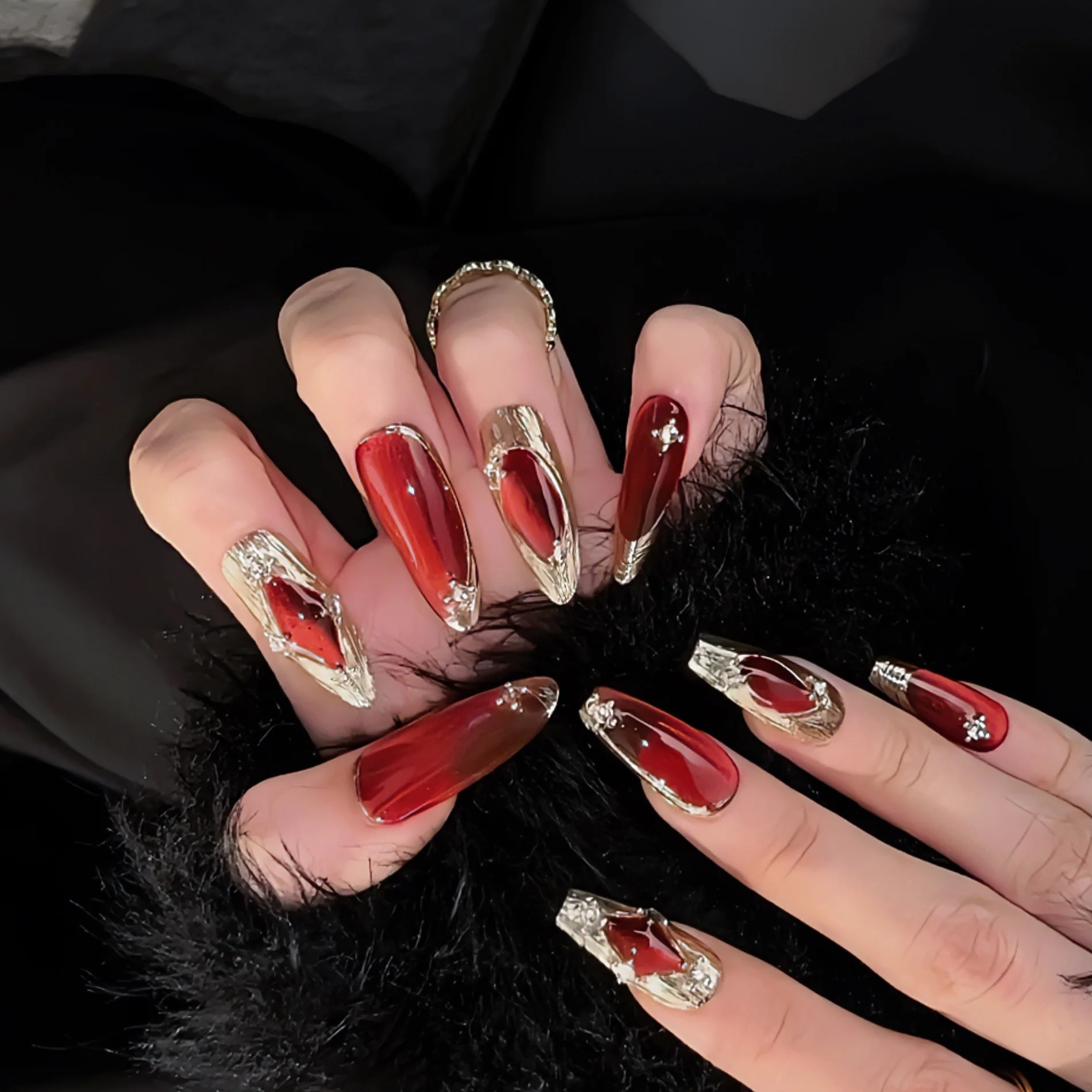

Новый дизайн, роскошные накладные ногти ручной работы, высококачественные накладные ногти с полным покрытием, красные тонкие Модные накладные ногти для свадебной вечеринки