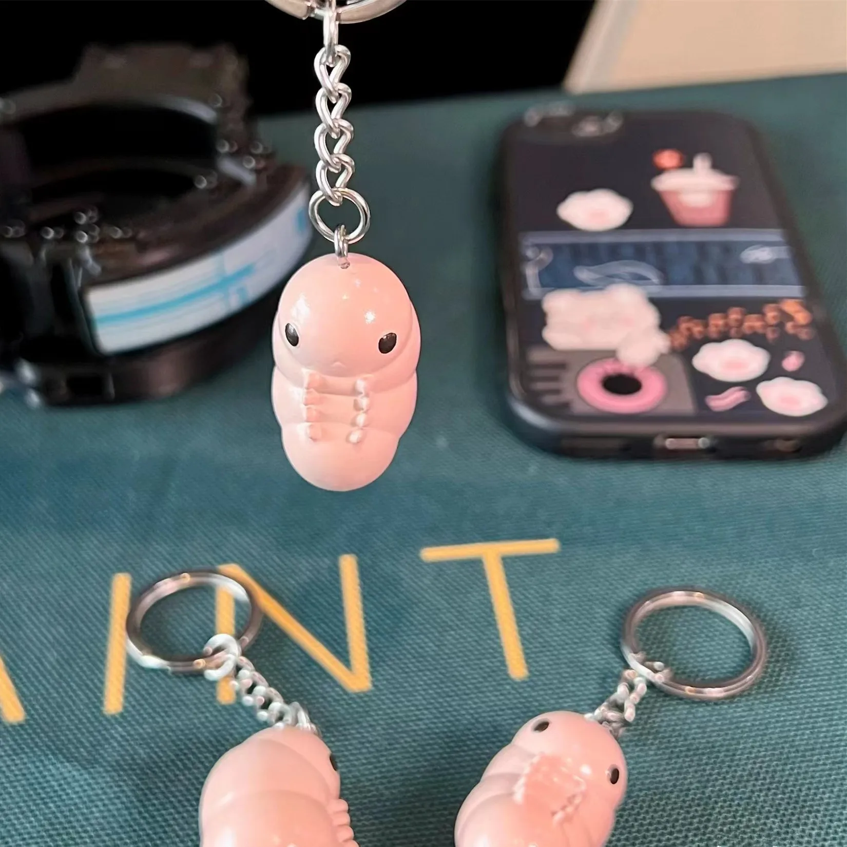 Game Death Stranding Cryptobiote Keychain Pendant Collection Cosplay