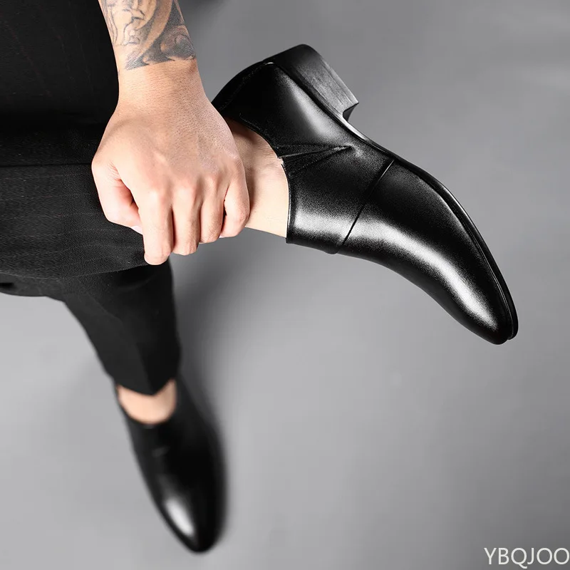 Men's Patent Leather Shoes Business Dress Shoes Elegant Gentleman Platform Leather Shoe Slip on Shoe Man Zapatos De Hombre