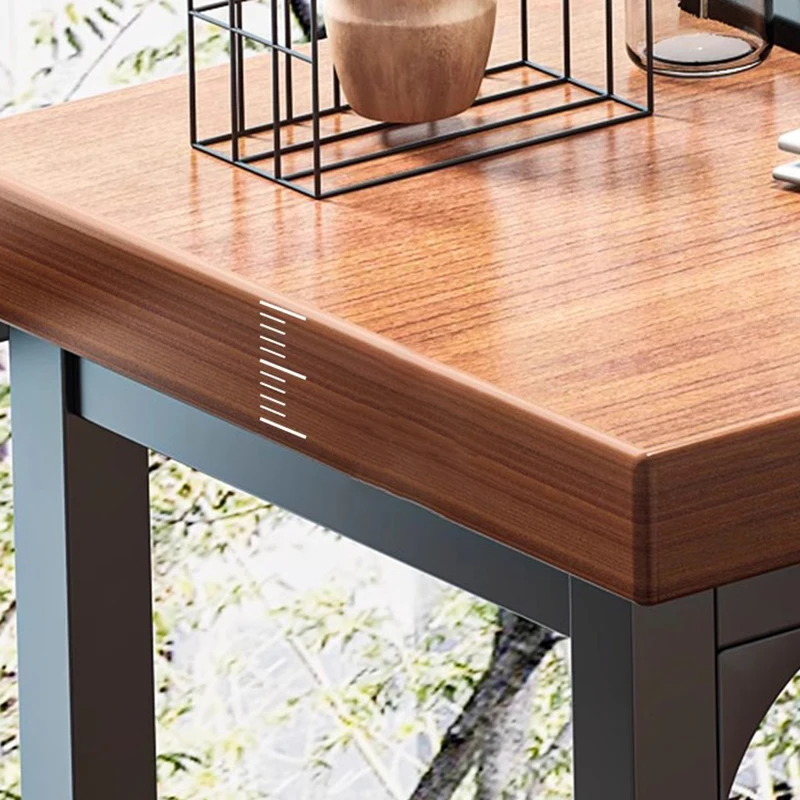 Рисунок 5 - Настенный обеденный стол для напитков