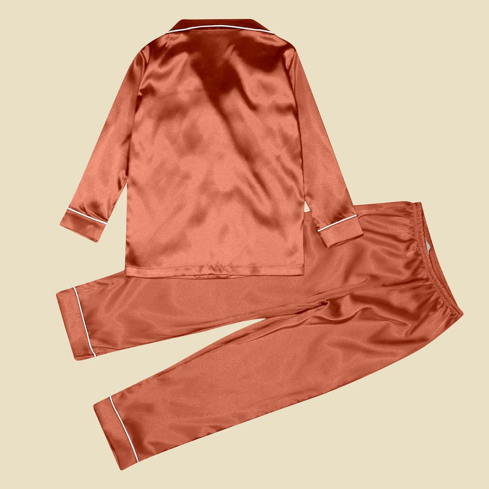 thumbnail image 4 of Conjunto de pijama de seda satinada para toda la familia, ropa de dormir navideña para el hogar, camisas de manga larga con solapas abotonadas y pantalones casuales, 4 of 5