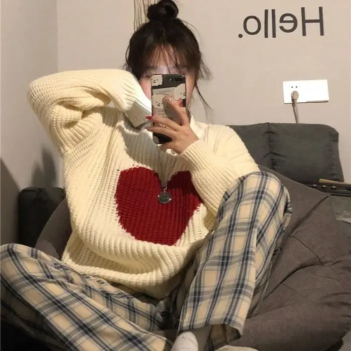 

2023 Winter New Sweet Heart-shaped Pattern Sweater Vintage Harajuku Style Full Sleeve Pullovers Loose Knitting Casual Sweater