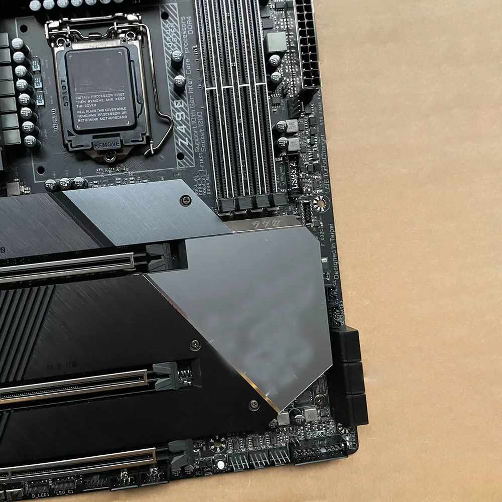 Z490 AORUS MASTER motherboard 10th gen i9i7i5i3 DDR4 6XSATA