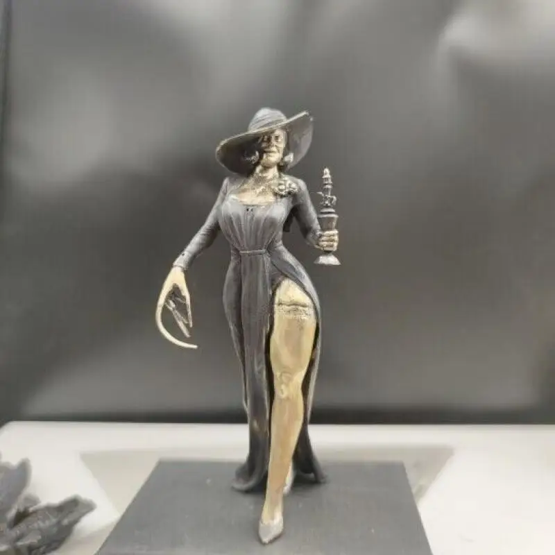 Chinese bronze bronze statue of a hand-carved witch witch statue 2