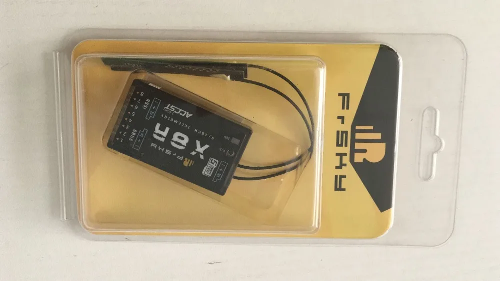 FrSky 2.4G S.Port 8/16ch Telemetry Receiver X8R for Taranis X9D-PCB Antenna