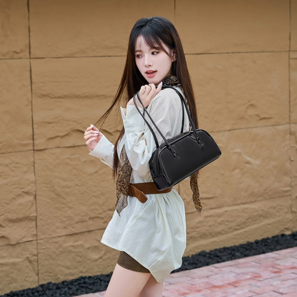 Nuova Borsa a Tracolla alla Moda, Chiusura con Cerniera e Tracolla Lunga Fissa, Borsa Versatile da Donna per Feste, Viaggi e Lavoro - immagine 2